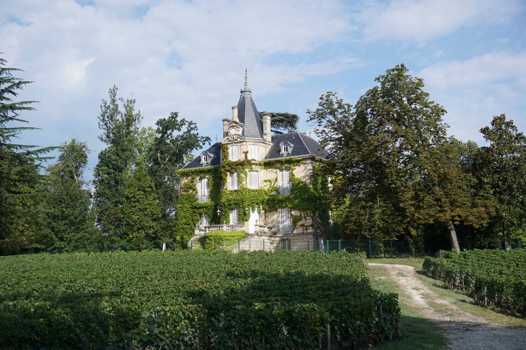 Chateau les carmes haut brion pessac leognan avenir serenite patrimoine 2018
